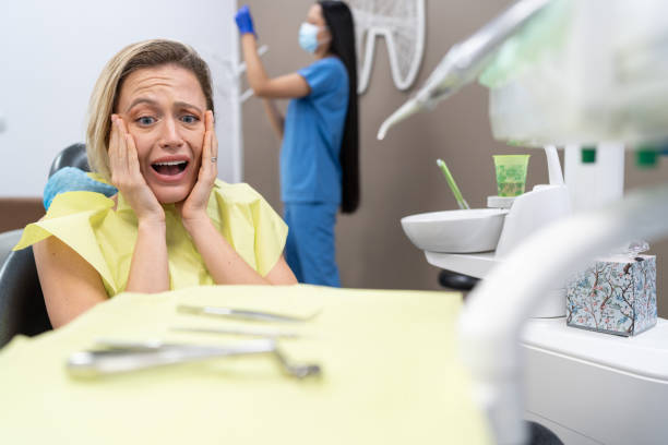 Best Emergency Tooth Extraction in Santa Venetia, CA